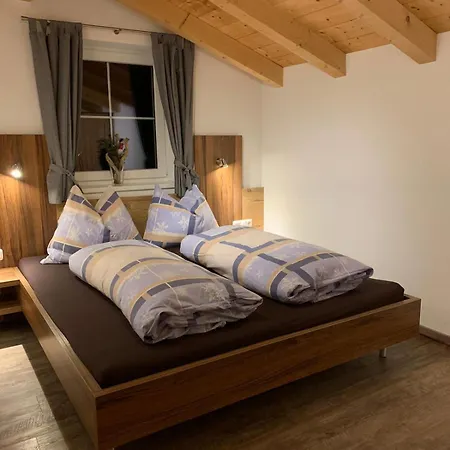 Philipp Rofner Appartement *